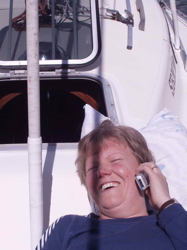 Lotta talar i telefon på Birdie24